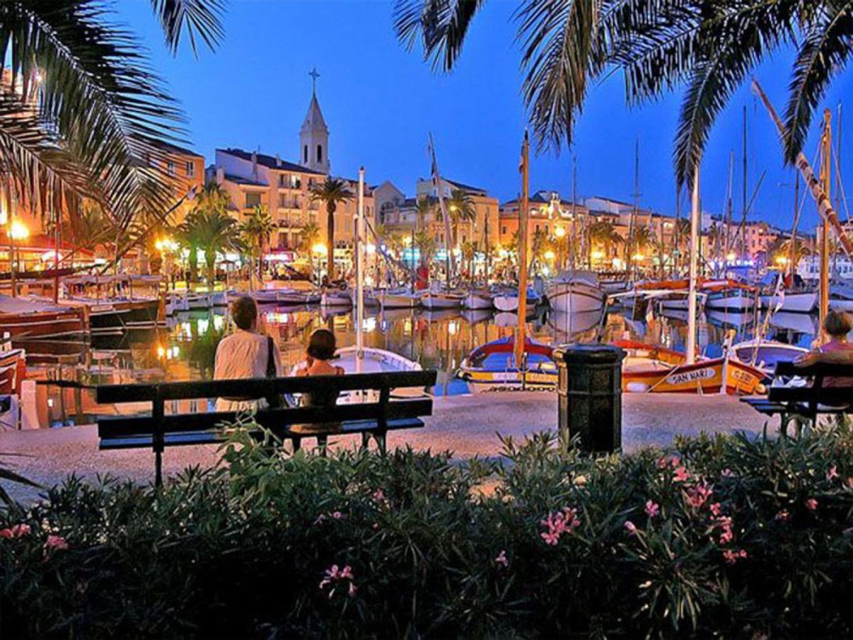 Escapade A Sanary, Au Coeur Du Village, 200M Du Port,Clim,Wifi,Parking المظهر الخارجي الصورة